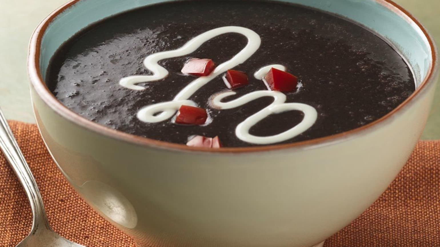 Restaurant Style Black Bean Soup